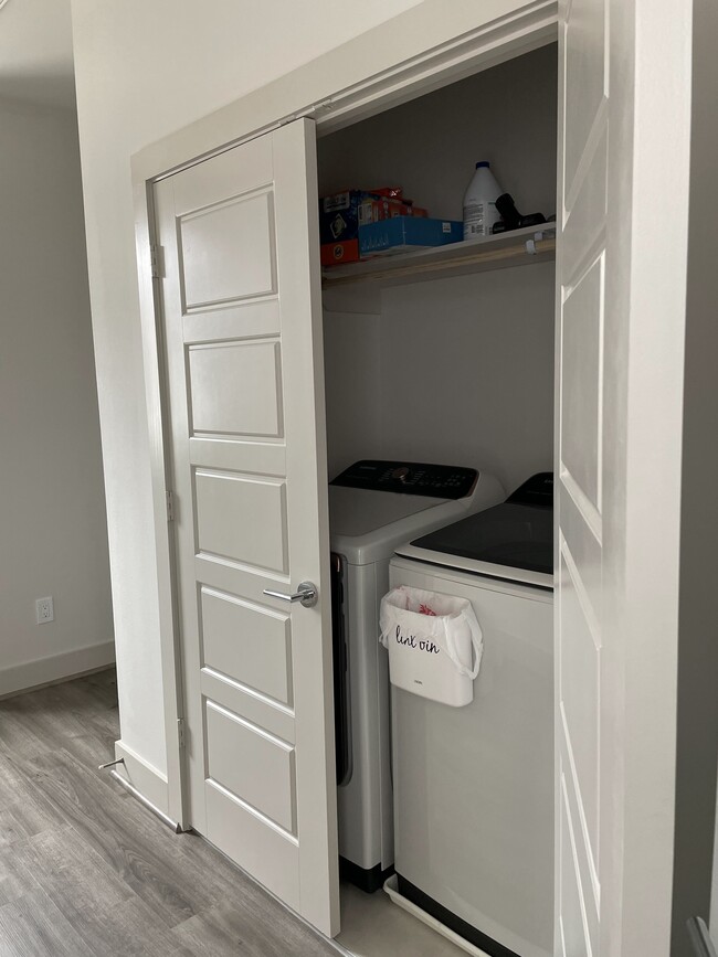 Building Photo - 4418 Bora Bora Ln