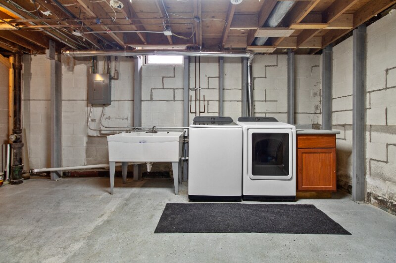 Building Photo - 4609 Pershing Blvd