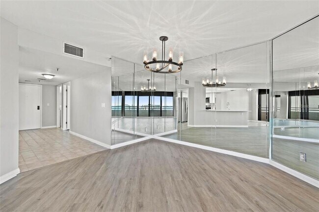 Building Photo - 5950 Pelican Bay Plaza S
