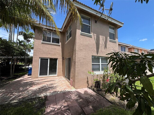 Building Photo - 5450 NW 94th Terrace