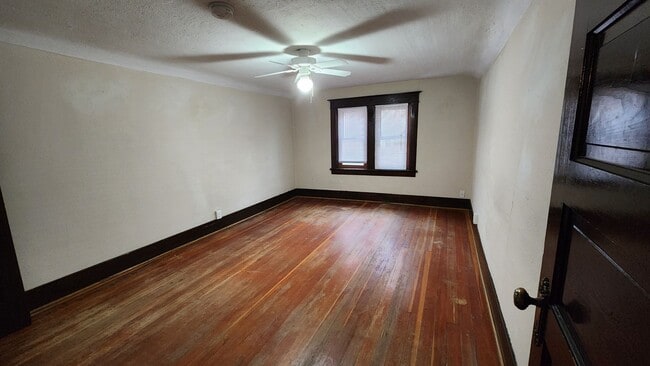 Building Photo - South Hill Home!! Coming Soon!