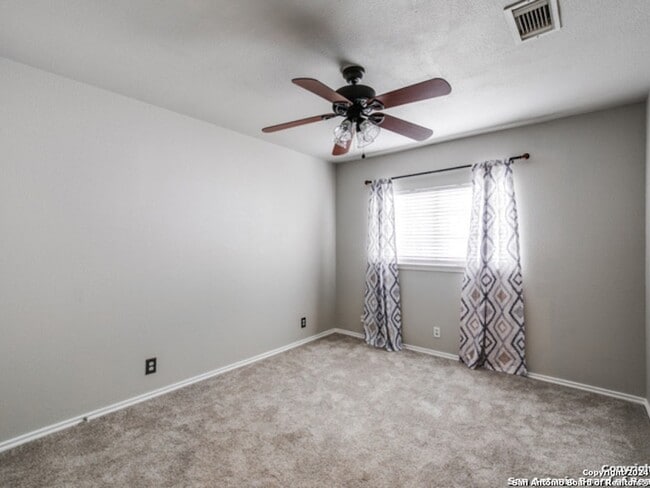 Building Photo - 5823 Rolling Forest Dr