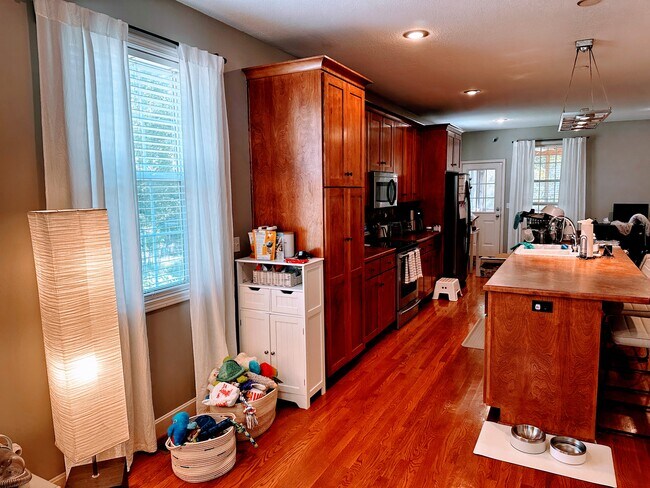 Kitchen view - 9239 Walnut St