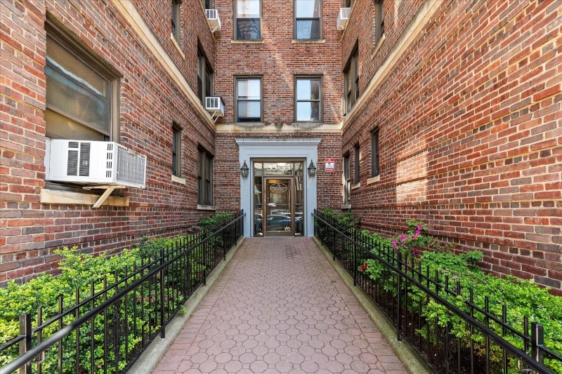 Building Photo - 35-55-55 29th St