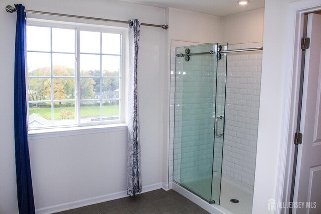 Building Photo - 601 Charleston Dr