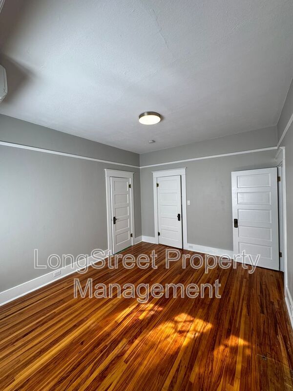 Building Photo - 129 NW 11th St