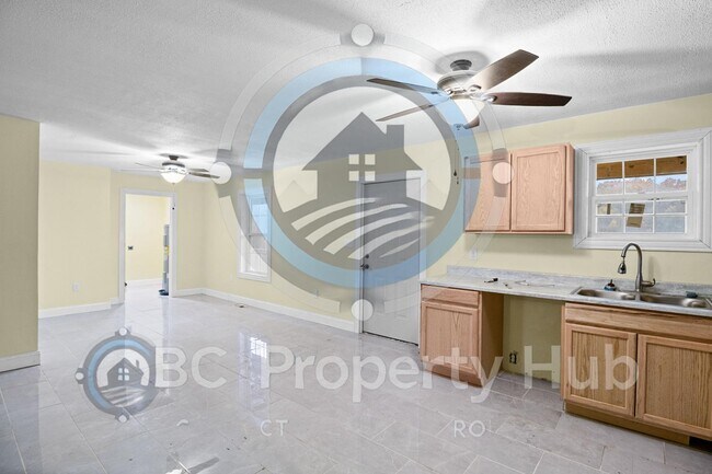 Building Photo - 97 Blakley Subdivision Rd