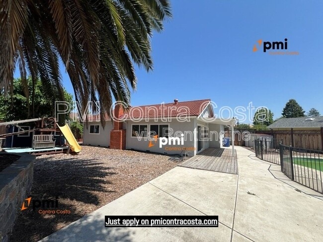 Building Photo - 2690 Waltrip Ln