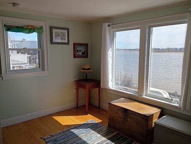 Building Photo - 39 Harbor St