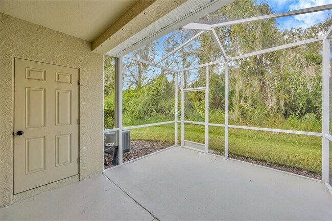 Building Photo - 15780 Fishhawk Falls Dr