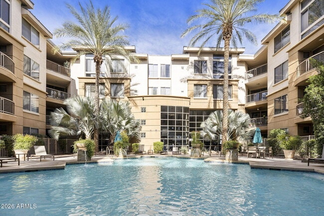 Building Photo - 1701 E Colter St