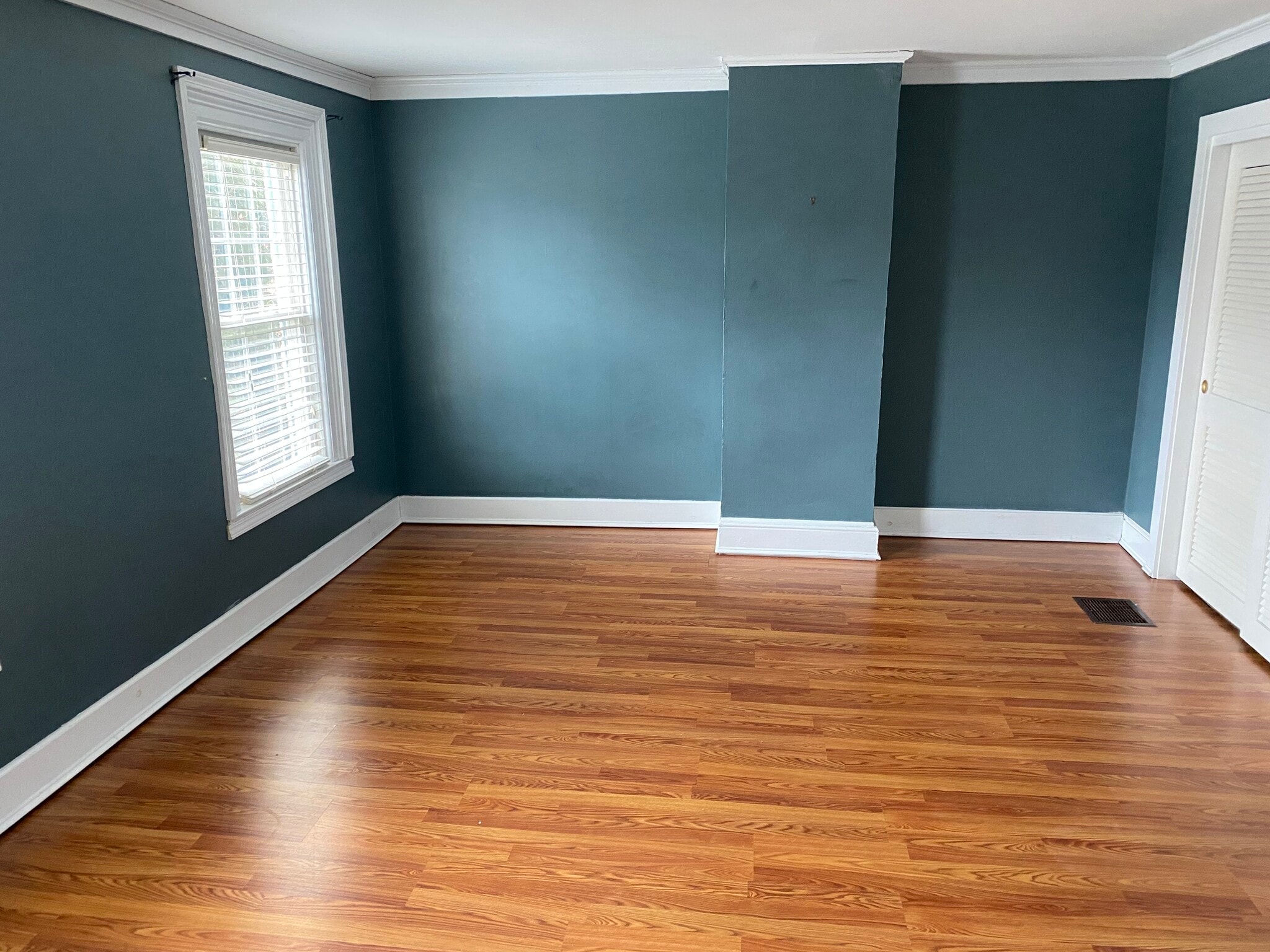 Bedroom vacant - 191 Pulteney St