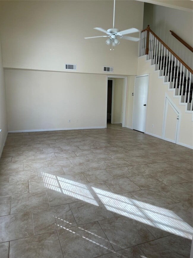 Building Photo - 6708 Tamar Dr