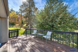 Building Photo - 1C Glendale Ln