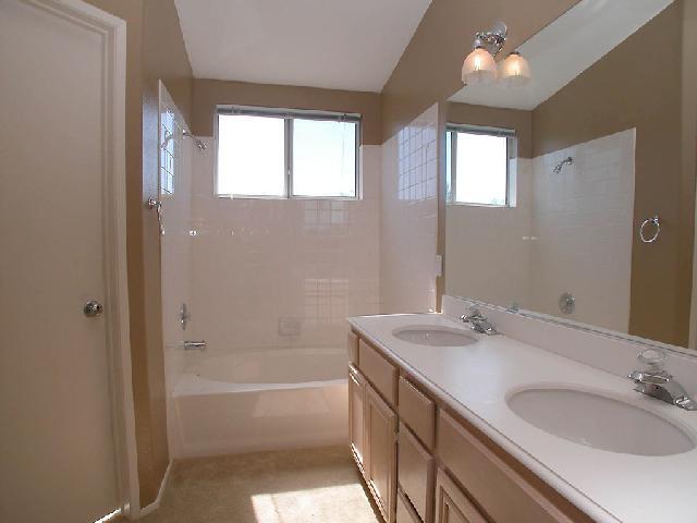 Building Photo - 401 Sanibelle Cir