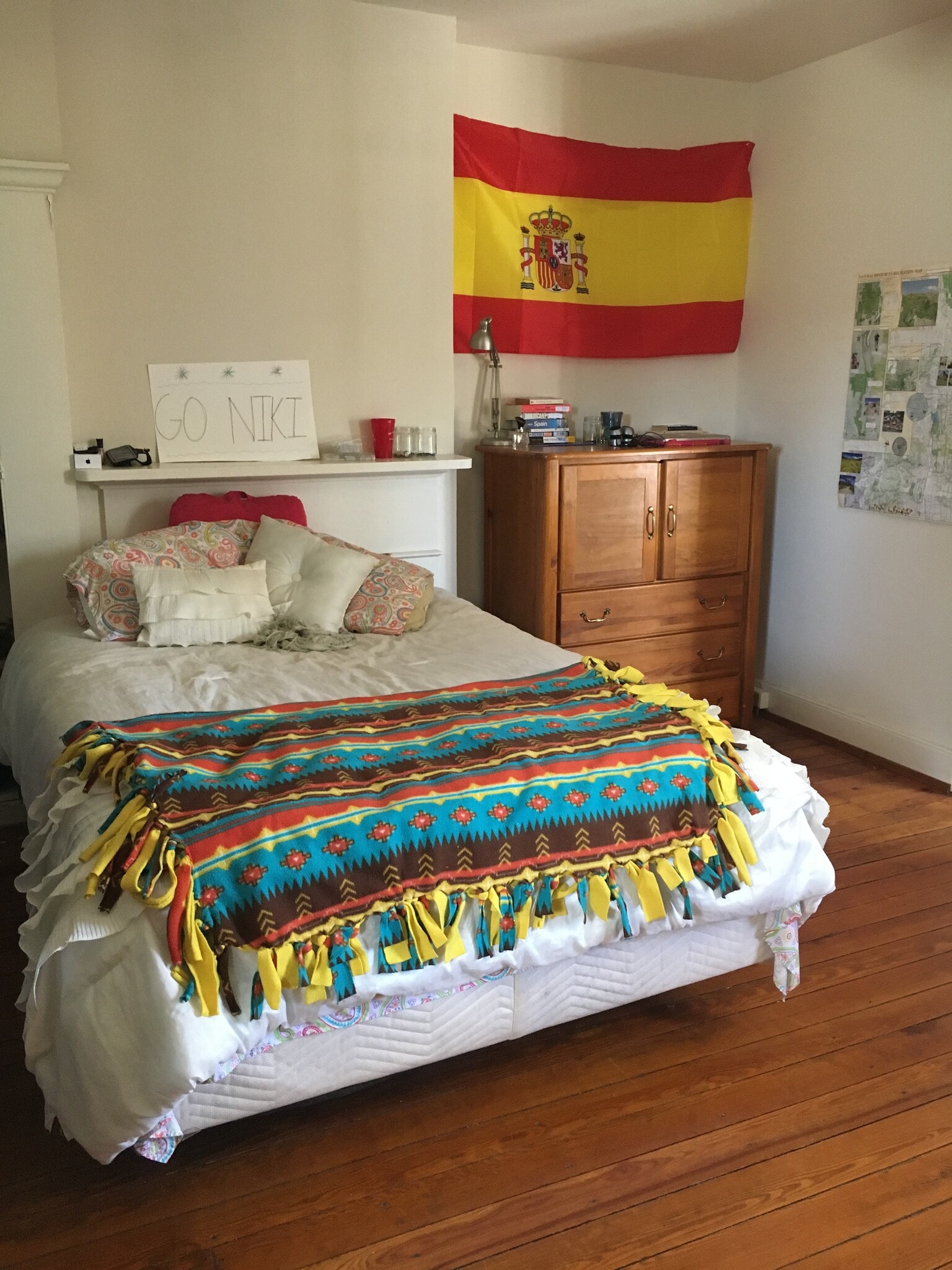 Building Photo - 123 S Cherry St