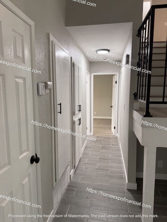 Building Photo - Nice Home For Rent