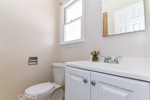 Building Photo - 6906 McLennan Ave