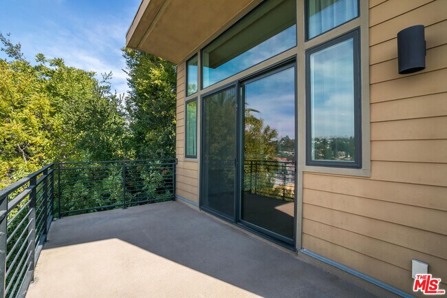 Building Photo - 1912 Liberty Ct