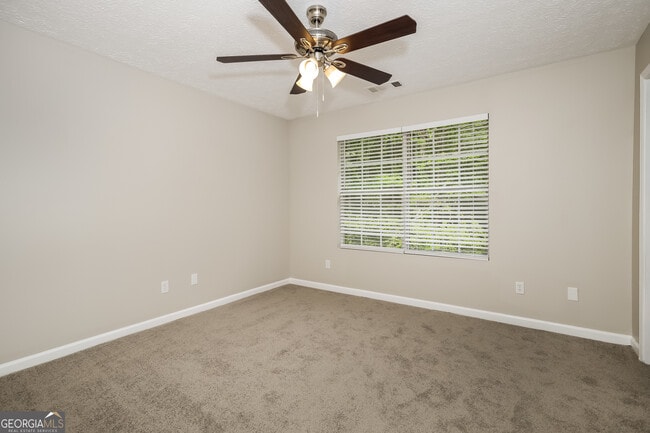 Building Photo - 5485 Denny Dr