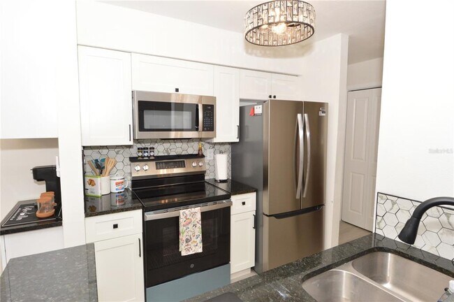 Building Photo - 8714 Mallard Reserve Dr