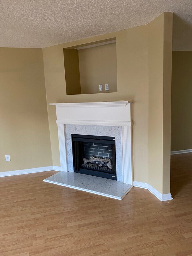 Building Photo - 125 Chastain Cir