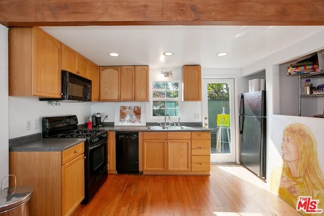 Building Photo - 619 Milwood Ave