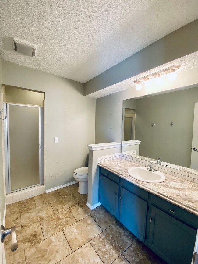Building Photo - Move-In Ready 3 Bed 2 Bath In Union School...