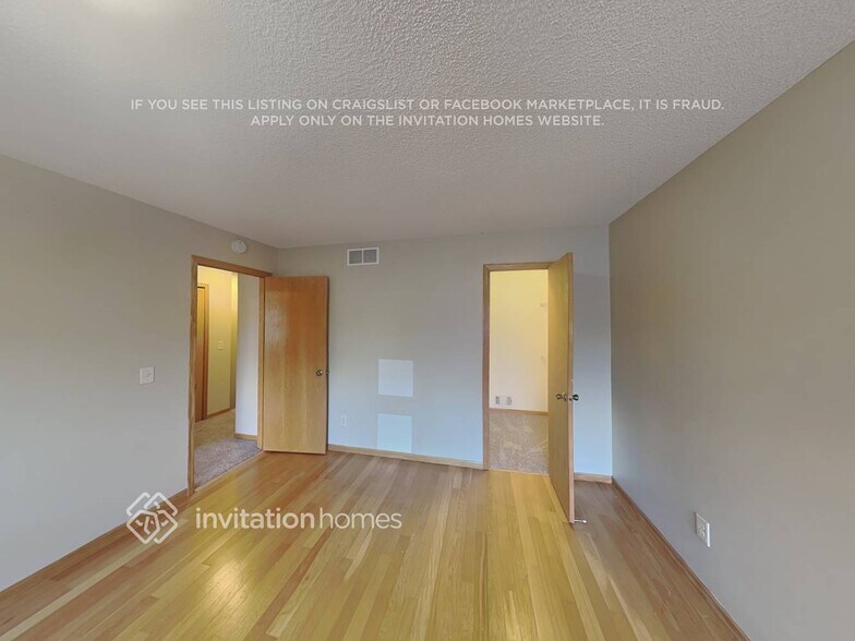 Building Photo - 14333 Hickory Way
