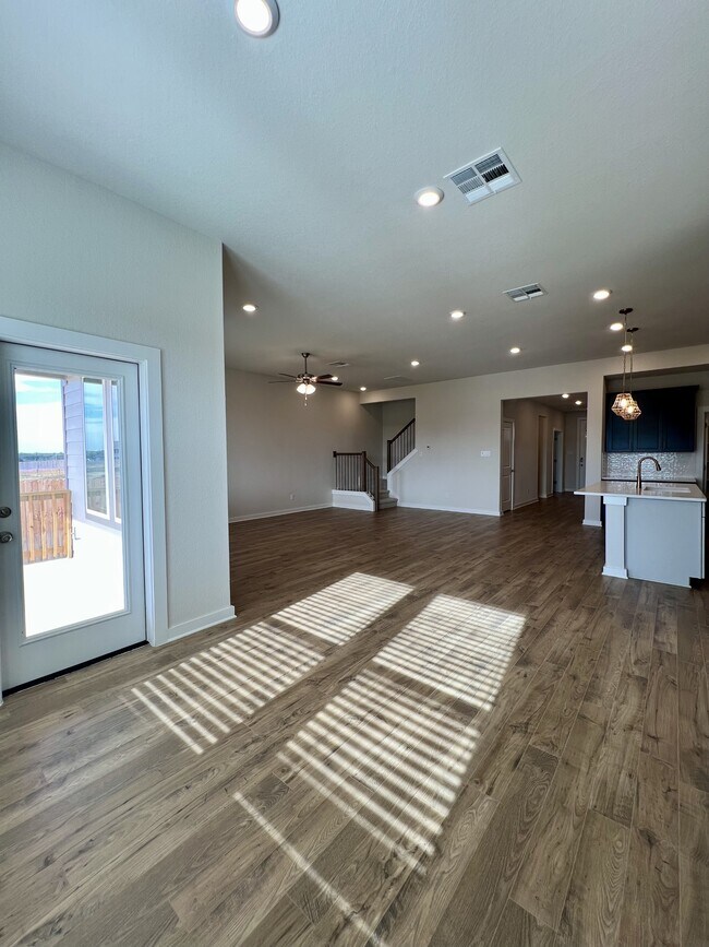 Building Photo - 14426 Daphne Bnd