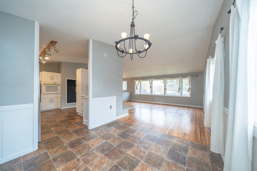 Building Photo - 3512 East Ben Burr Boulevard