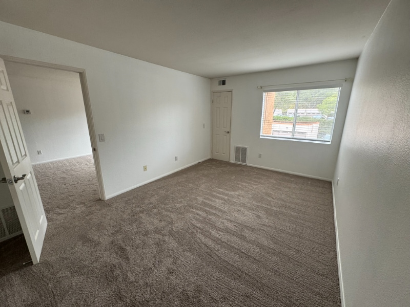 Building Photo - 7180 Shoreline Dr