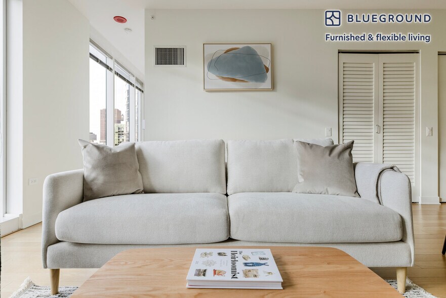 Building Photo - 340 E North Water St