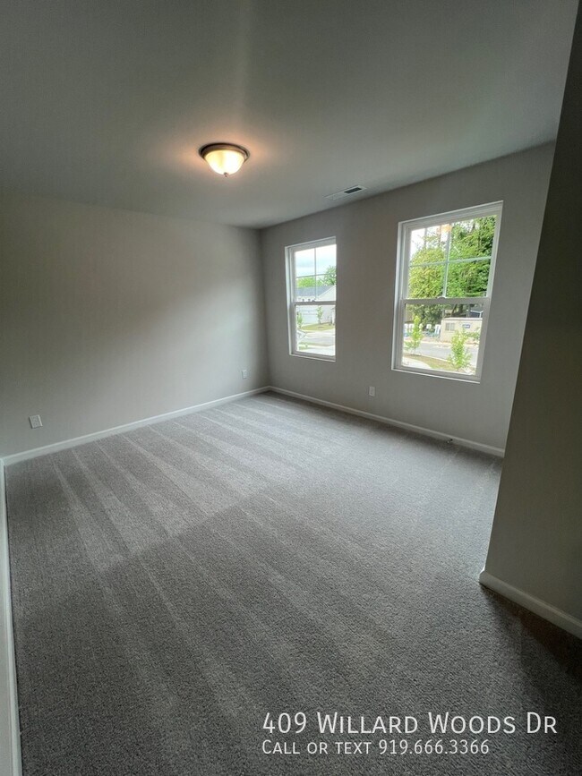 Building Photo - 409 Willard Wds Dr