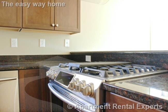 Building Photo - 620 Trapelo Rd