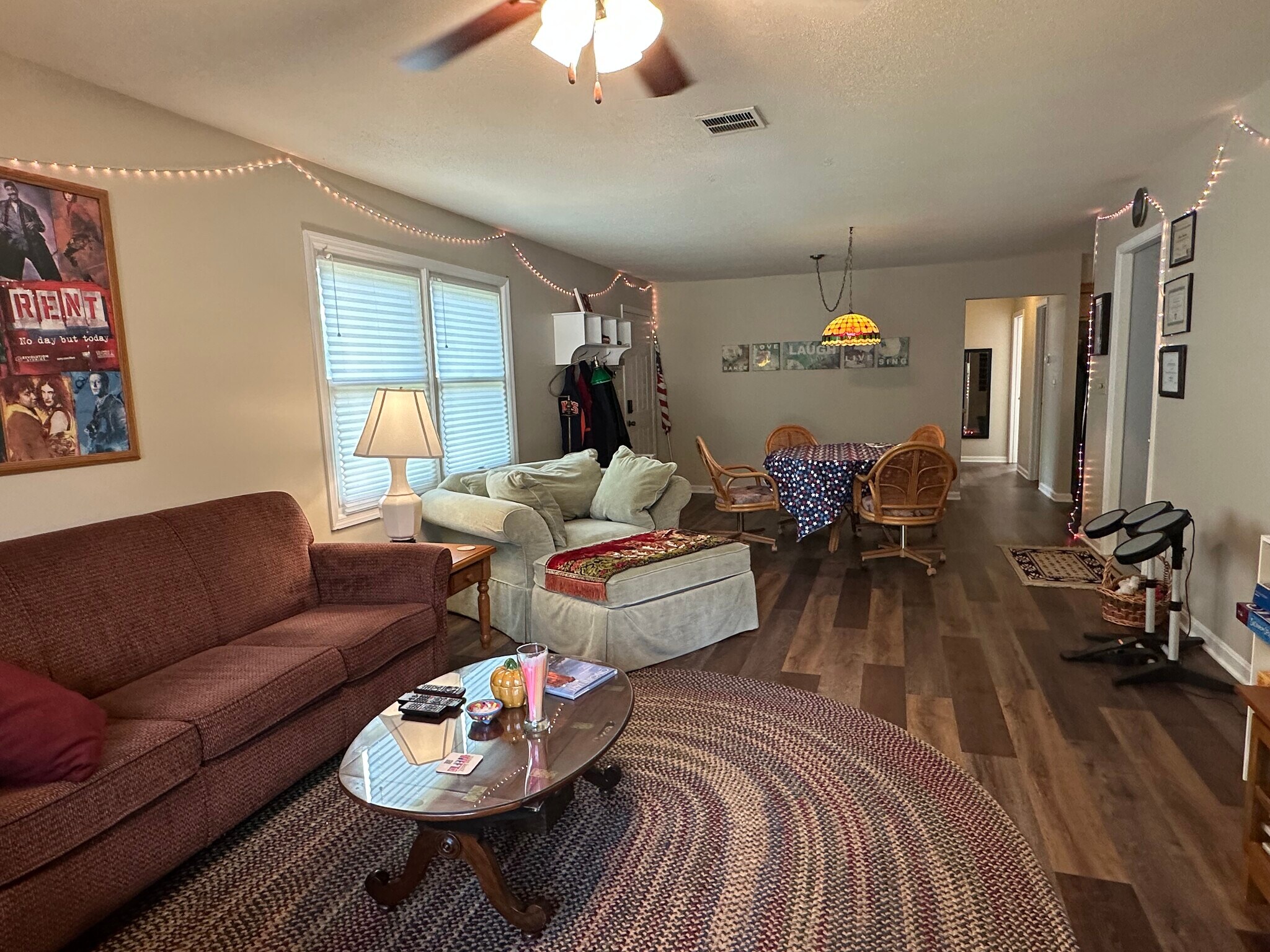 Building Photo - 710 E Main St