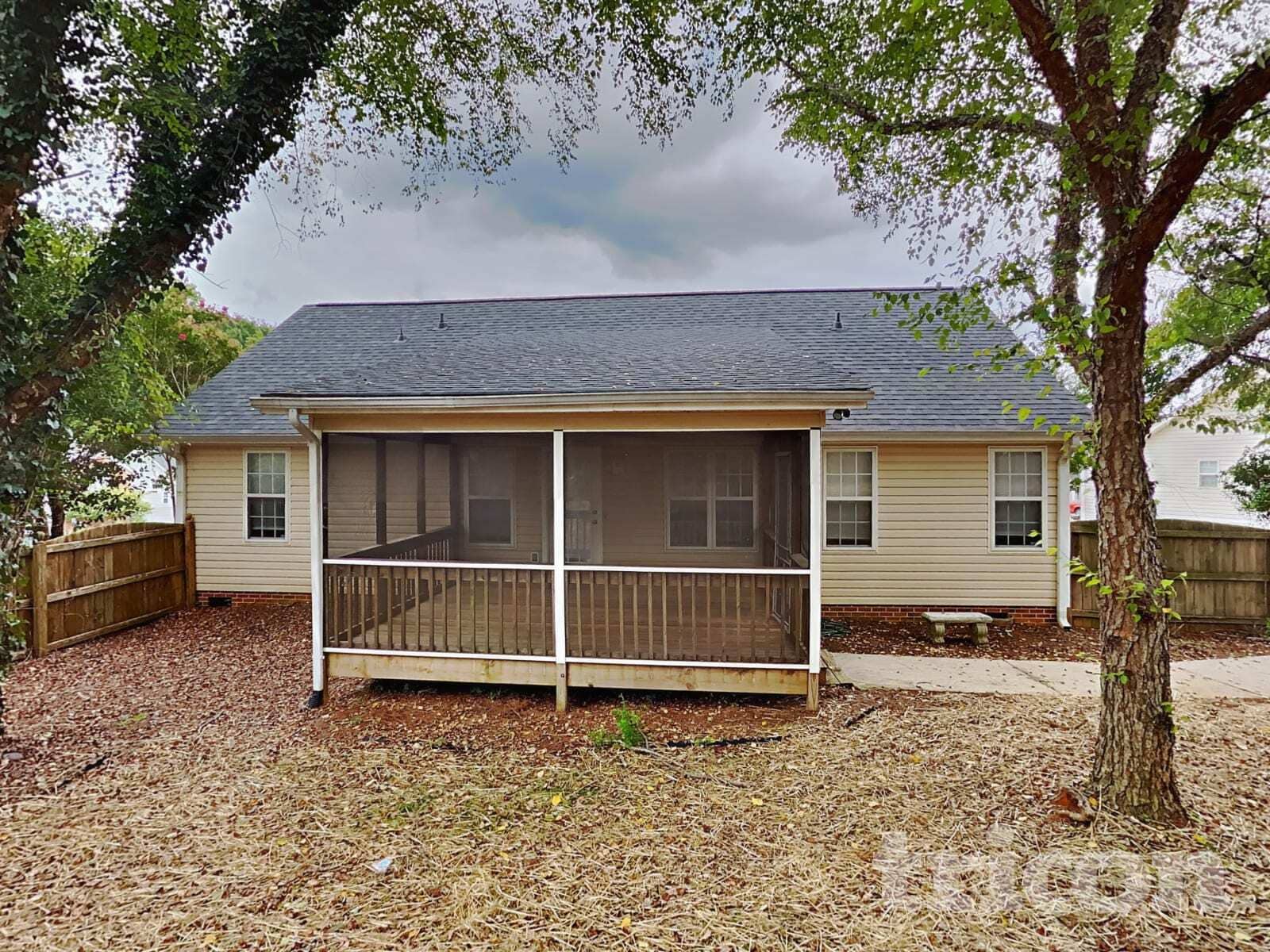 Building Photo - 1113 Dunwoody Dr