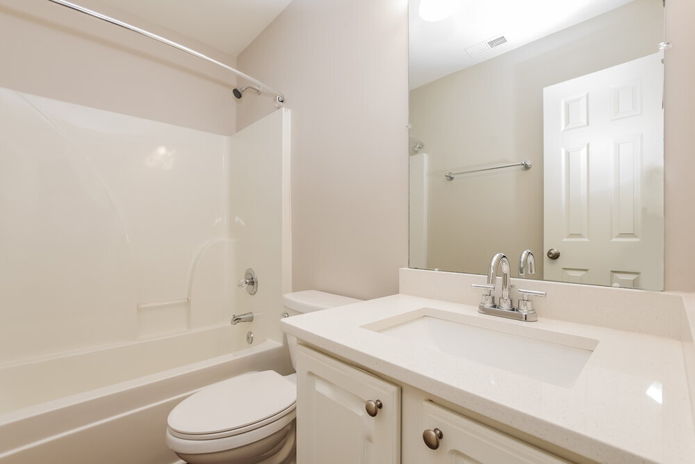 Building Photo - 1126 Larkspur Ln