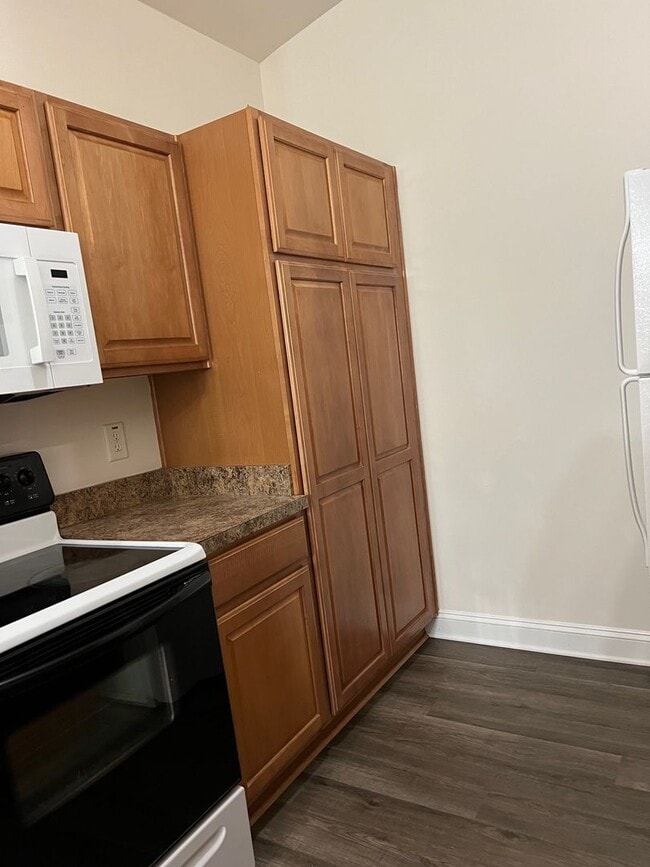 Building Photo - 3 Bed / 2 Bath Condo for Rent at Preserve at St. James