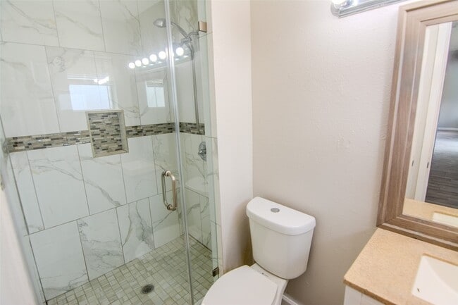 Building Photo - 11731 McLain Blvd