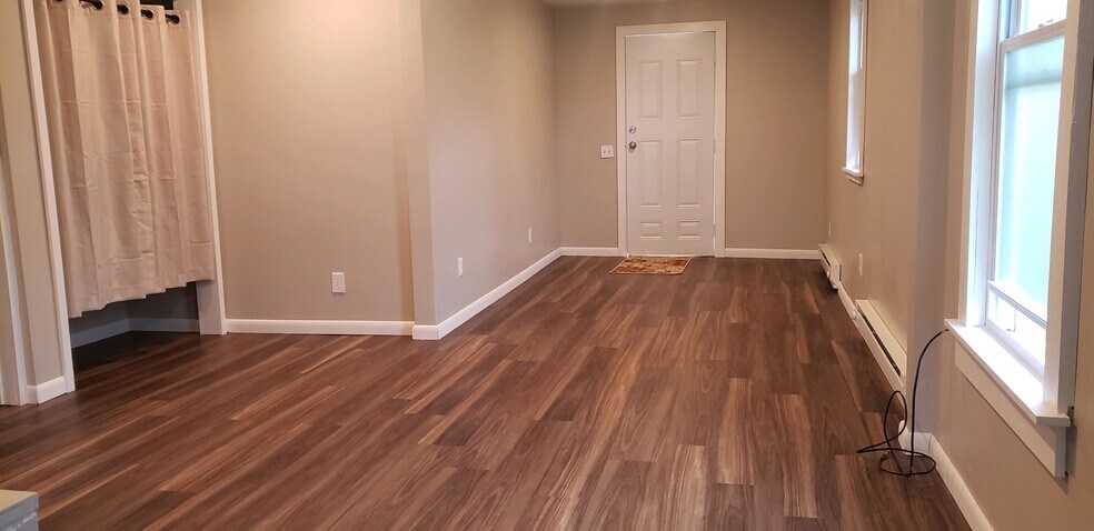 bedroom - 49 Rumsey St