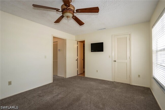 Building Photo - 25484 Cockleshell Dr