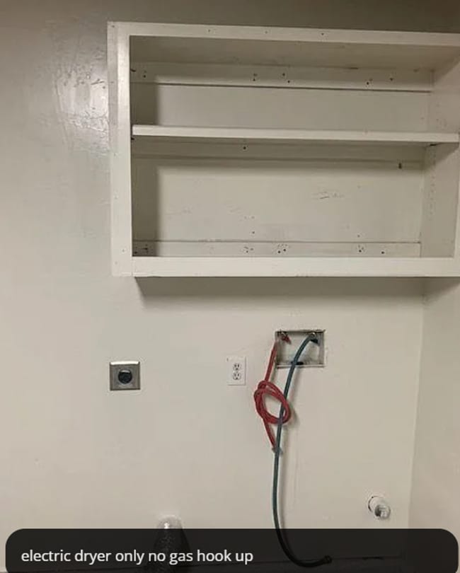 Building Photo - Bridge