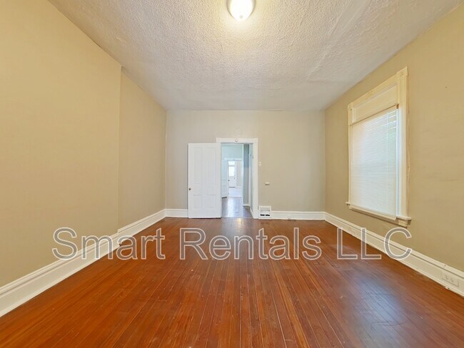 Building Photo - 2711 Keokuk St