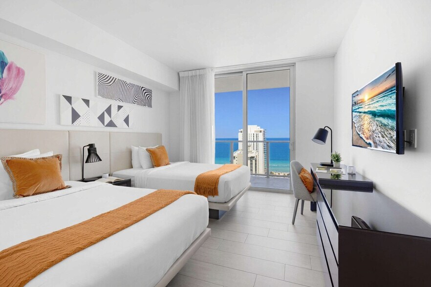 Building Photo - 4112 Jimmy Buffett Mem Hwy