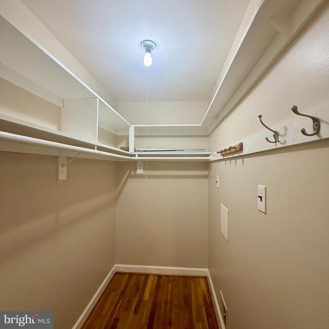 Building Photo - 14605 Nadine Dr