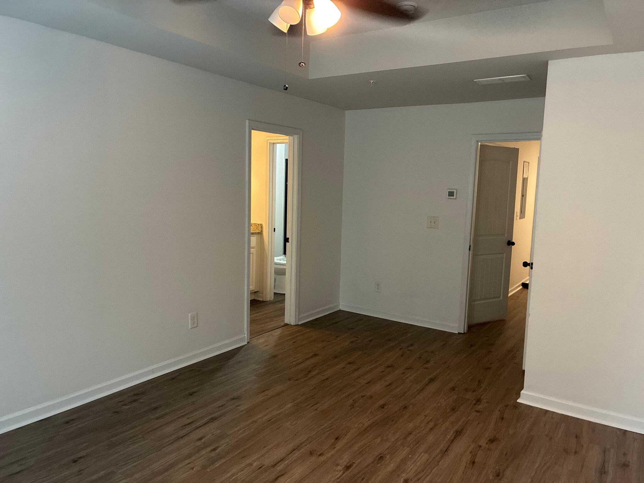 Building Photo - Room in Townhome on Bayrose Cir