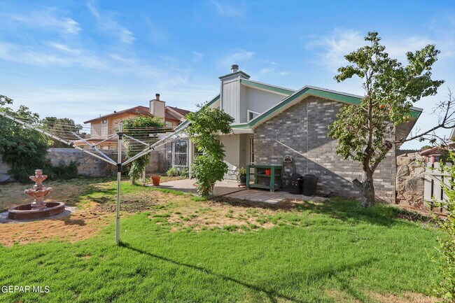 Building Photo - 11895 David Forti Dr