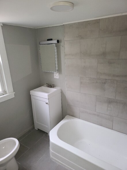 Building Photo - 2020 Connecticut St