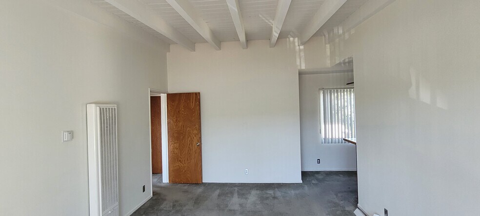 Building Photo - 12015 Lamanda St